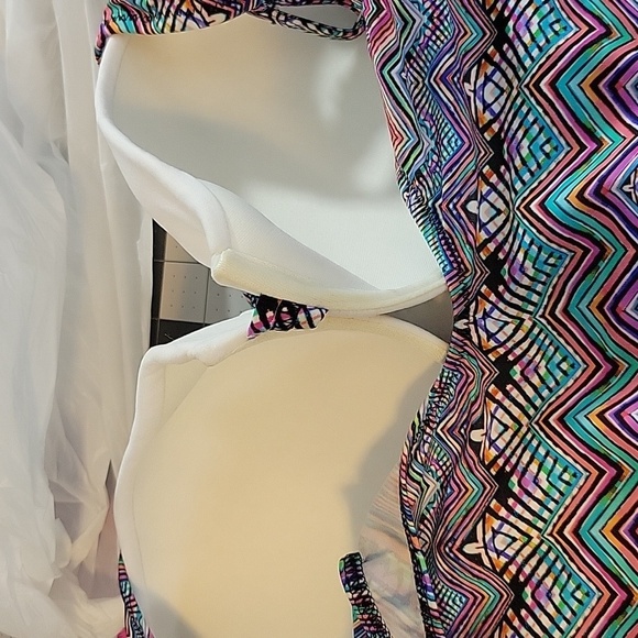 PROFILE BY GOTTEX Multicolored Bathing Suit‎ Top 34E - Picture 6 of 7